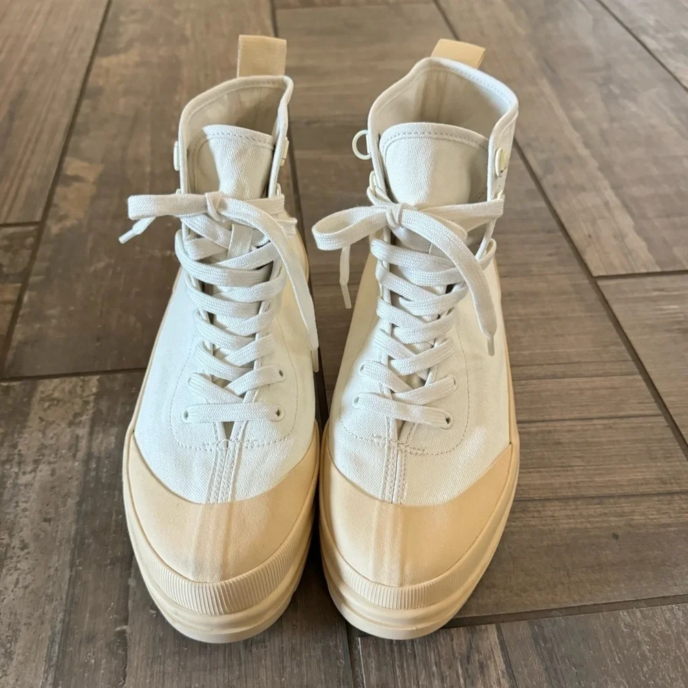 Everlane the canvas utility boot size 9.5